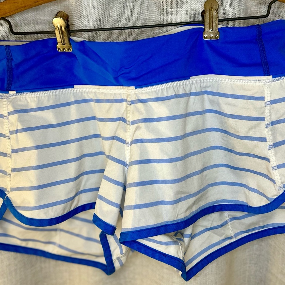 Lululemon speed up 2.5” mid-rise size 8